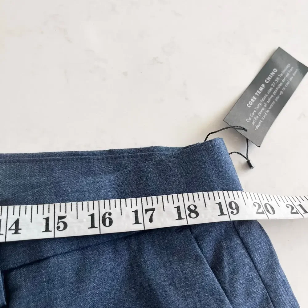 Banana Republic Core Temp Short Slim Fit 7” Inseam Size 38 NWT